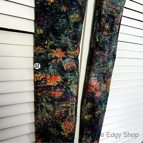 lululemon athletica | Fast and Free Tight 25" *Non-Reflective Nulux Glitch - Picture 5 of 8